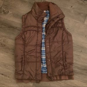 Finish Line Zip-Up Puffer Vest